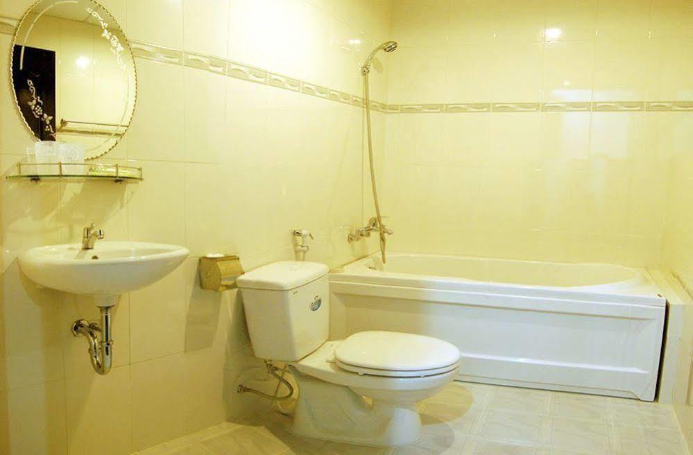Begonia Hotel Nha Trang Extérieur photo